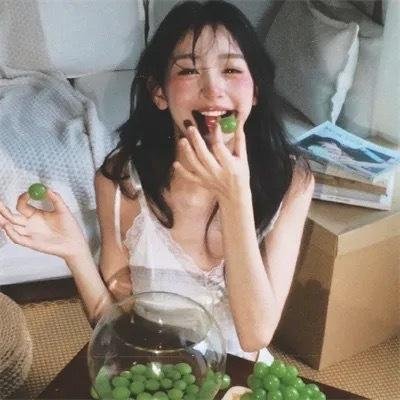 忧郁小女孩